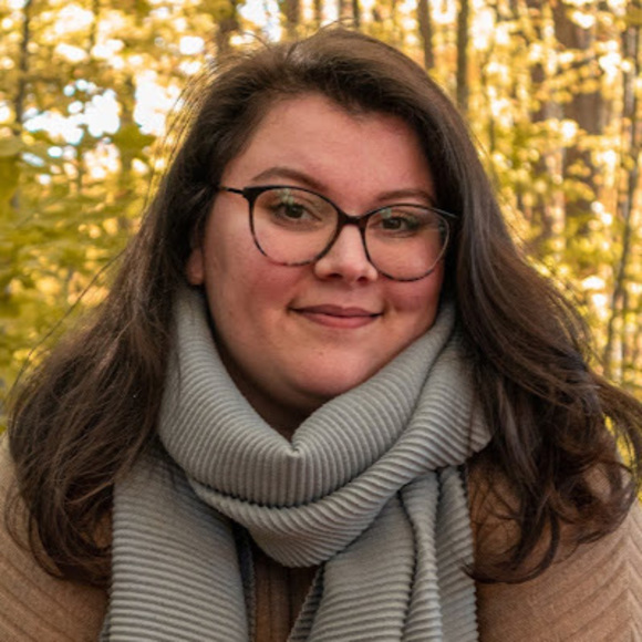 Meet your Posher, Karen - Picture 1 of 1